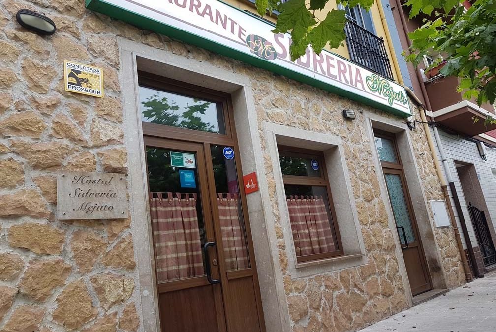 Restaurante totalmente equipado.