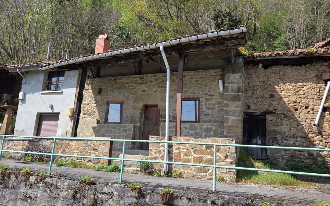 Chalet adosado en venta en Cs Labayos
